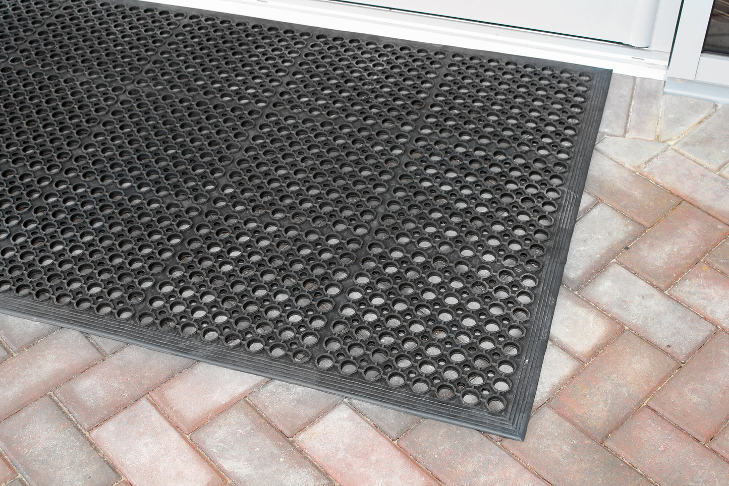 Heavy Duty Drainage Hole Anti-Fatigue Rubber Mat